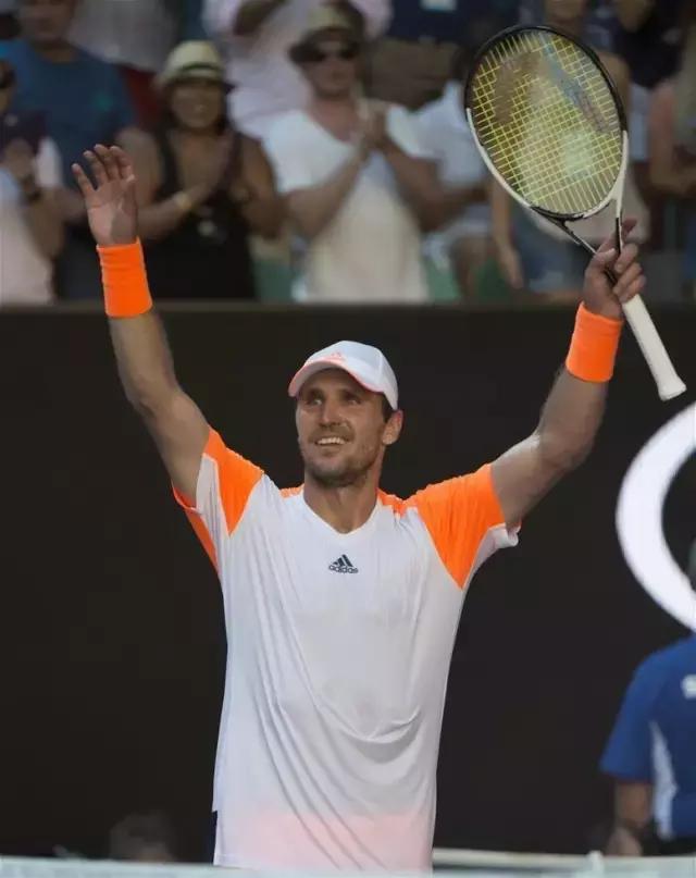 与葡萄牙体 与葡萄牙体